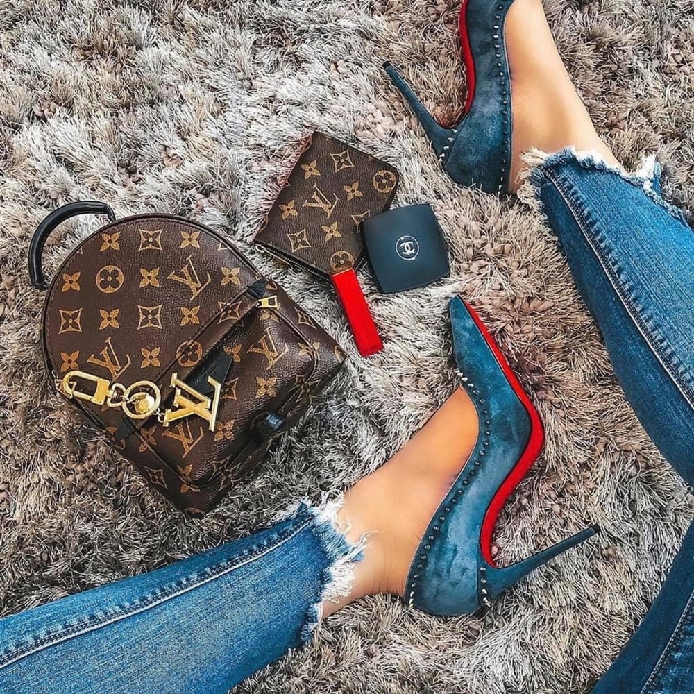 Meet your Posher, Chic